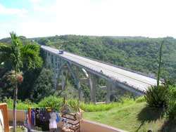 Bacunayagua Bridge